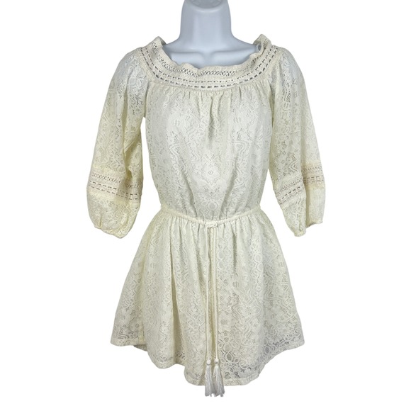 New Hollister Ivory Lace Romper Women's Small Off Shoulder Bohemian Tassel Boho - Picture 1 of 14